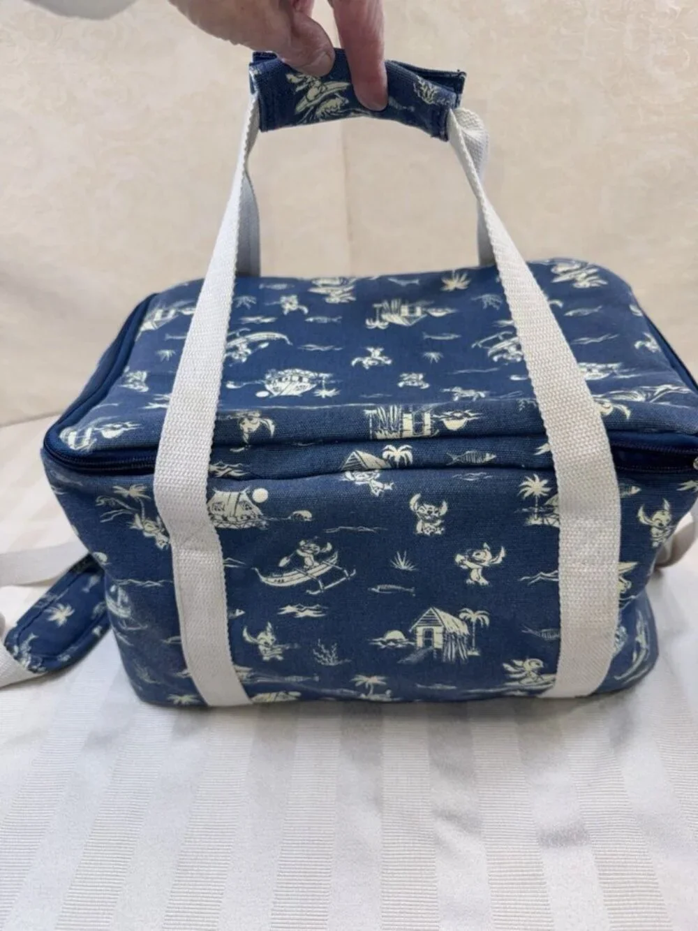 Disney Parks STITCH Blue Soft Side Beach Bag Cooler Picnic Tote Shoulder Strap
